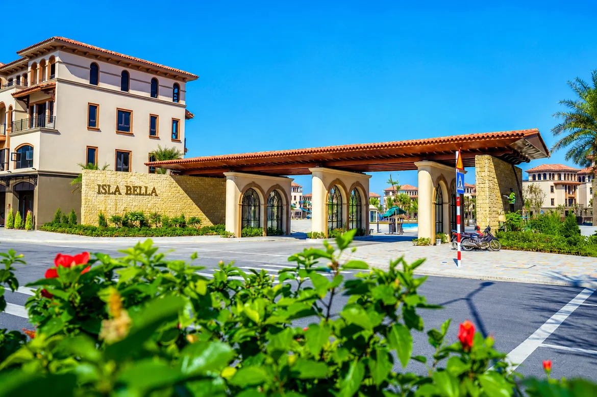 Cổng chào phân khu Đảo Thiên Đường Isla Bella